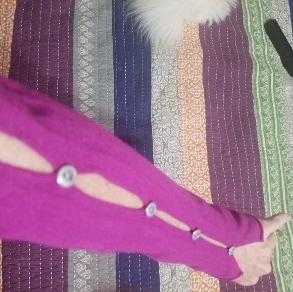 💥5 for $25💥Christopher & Banks sweater - Picture 2 of 2